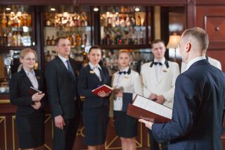 © Andrey - stock.adobe.com Foto: Hotelpersonal